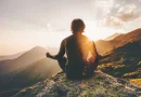 مدیتیشن چیست و چگونه به آرامش ذهن کمک می‌کند؟